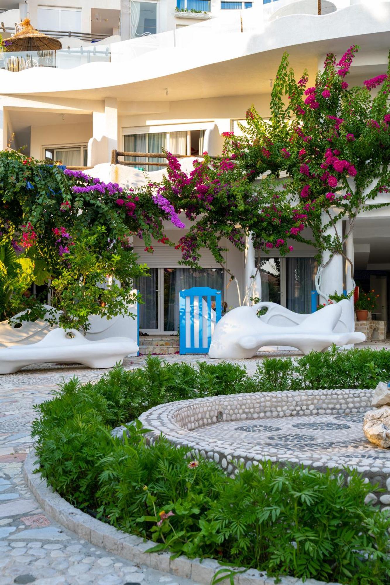 Bougainville Bay Apartments Sarande Exterior photo