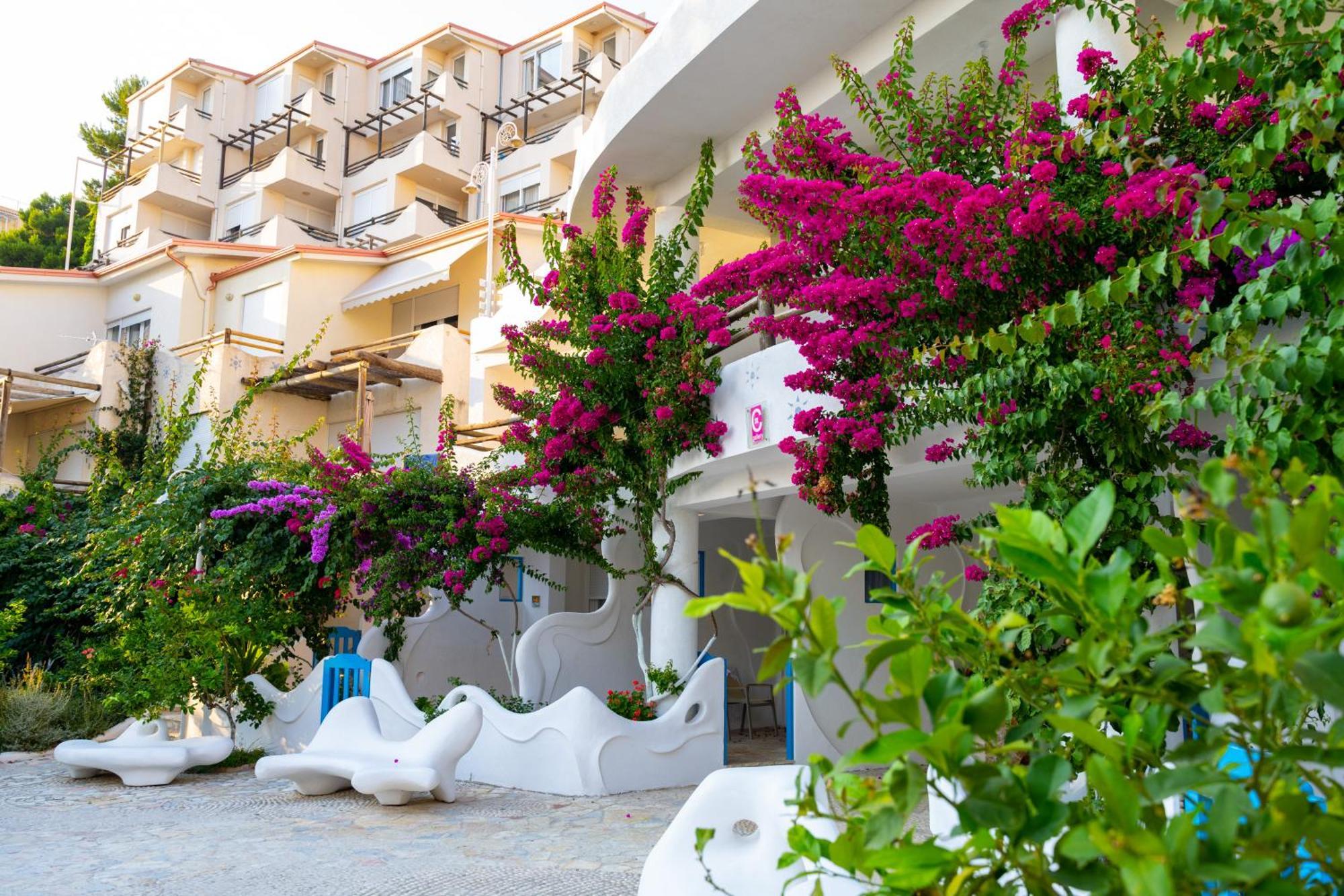 Bougainville Bay Apartments Sarande Exterior photo