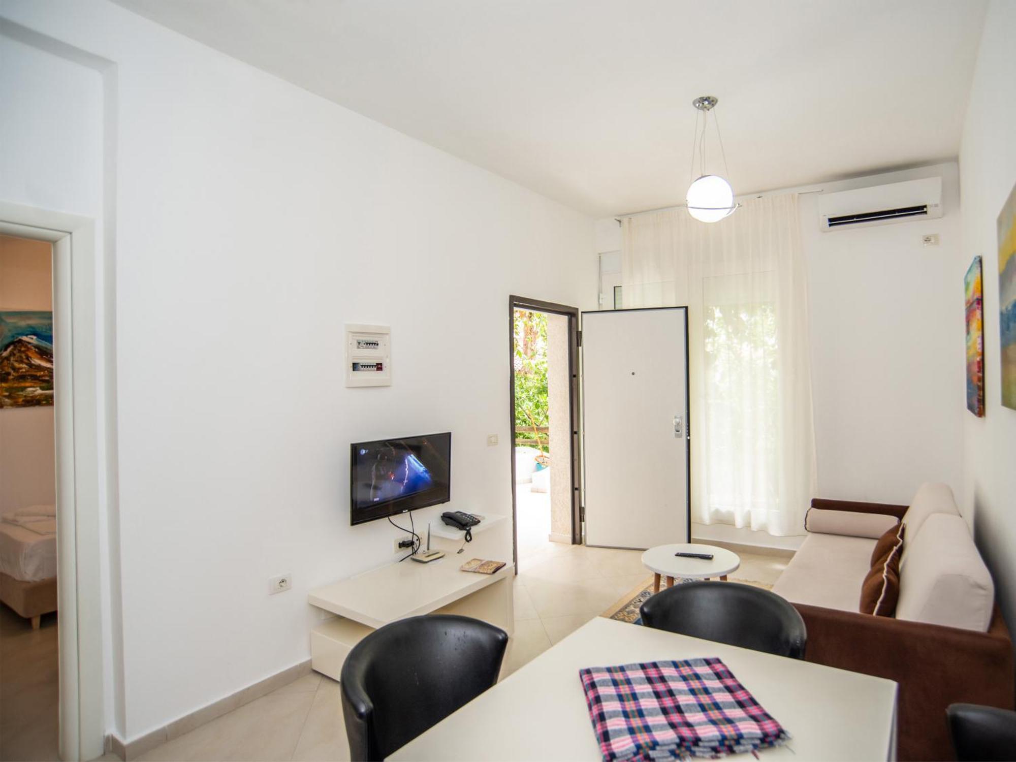 Bougainville Bay Apartments Sarande Room photo