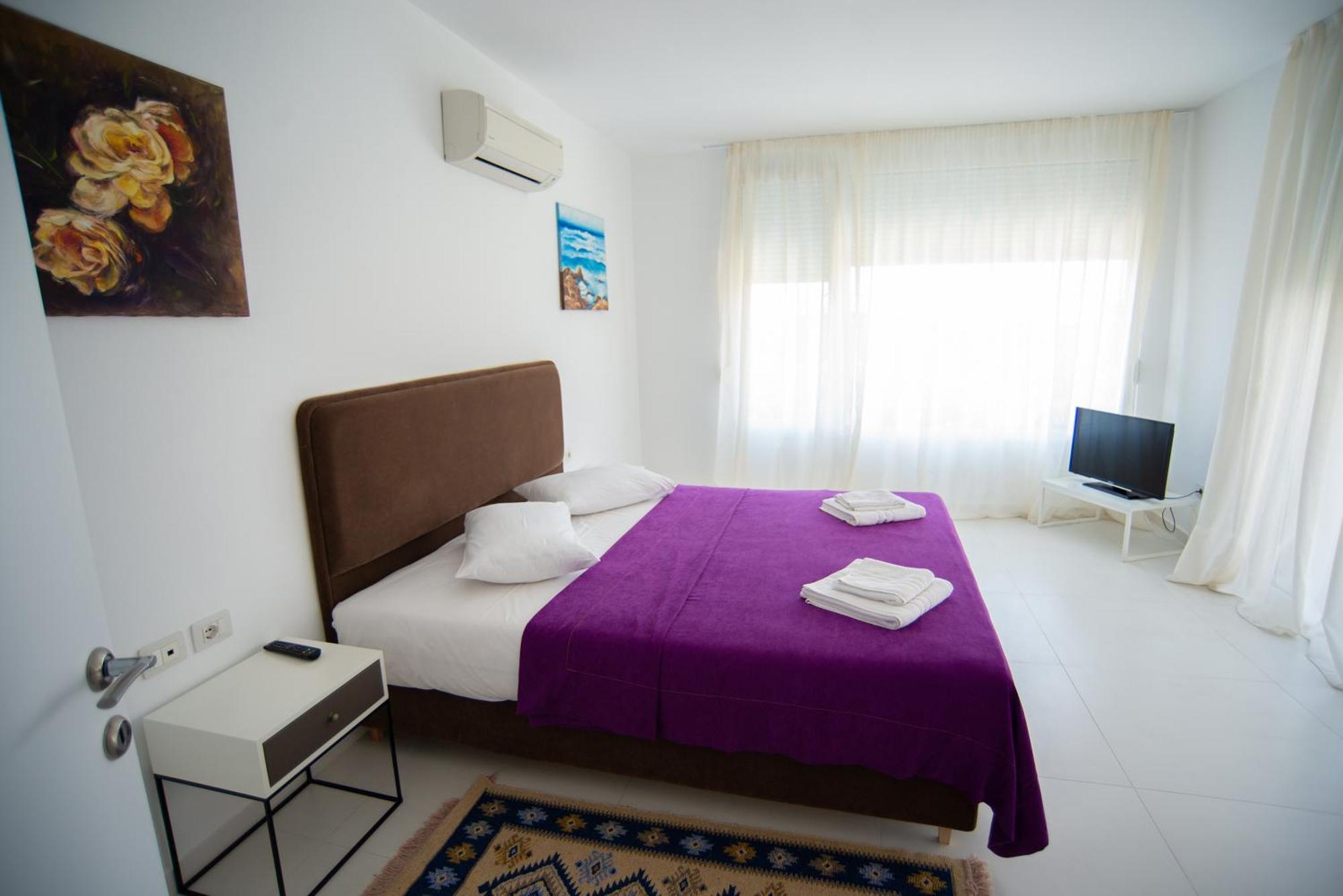 Bougainville Bay Apartments Sarande Room photo