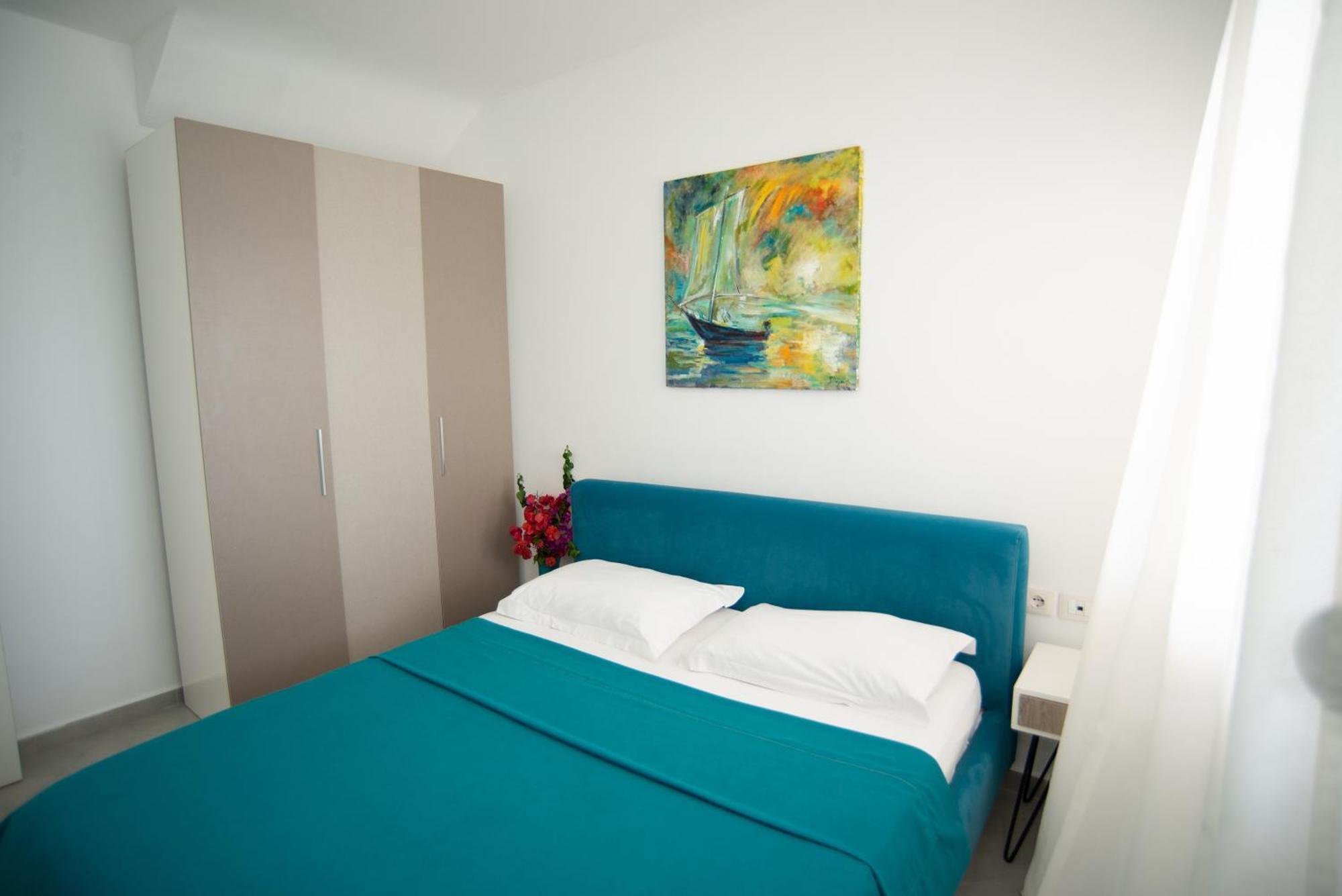 Bougainville Bay Apartments Sarande Room photo